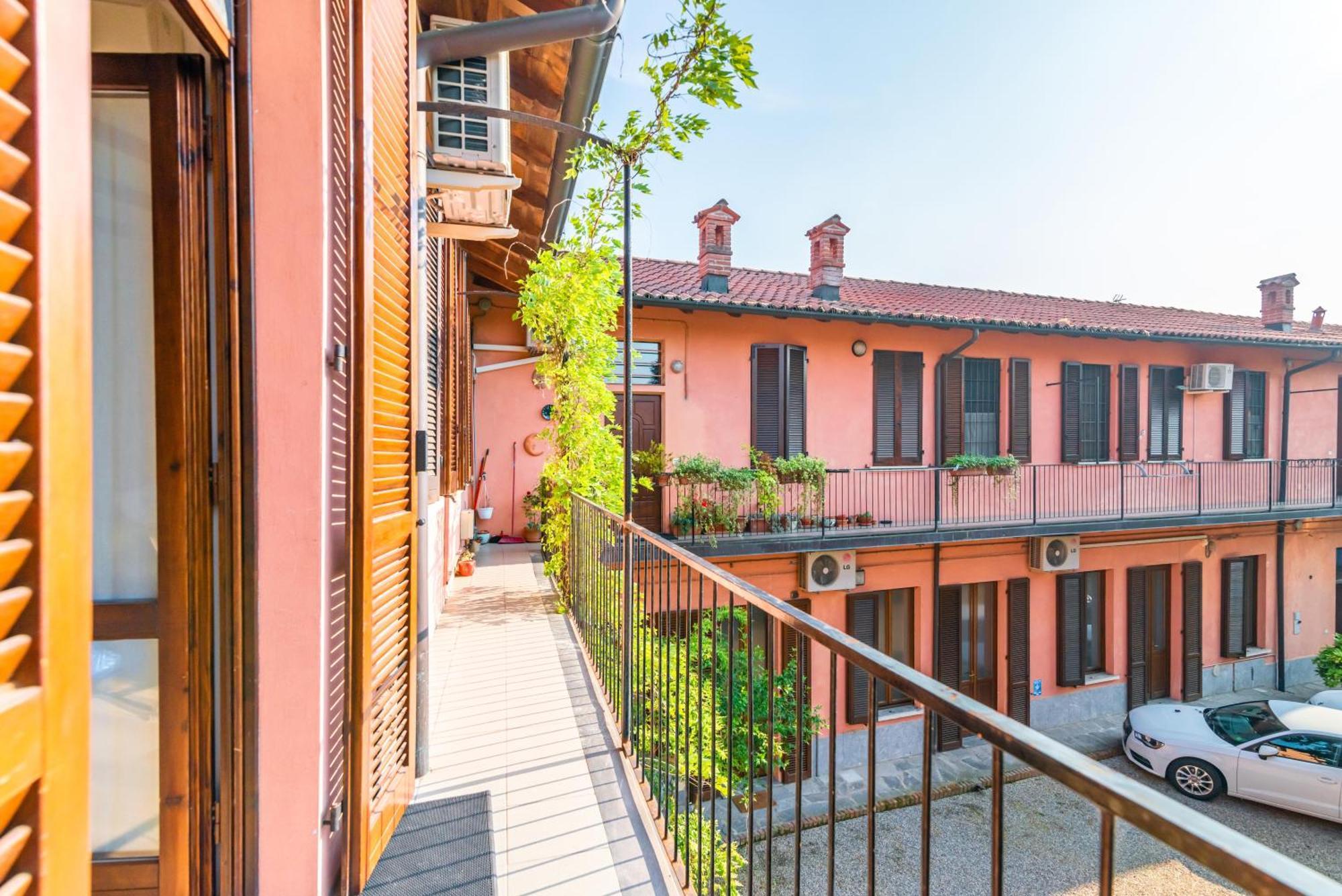 La Corte 48 - Pavia City - By Host4U Экстерьер фото
